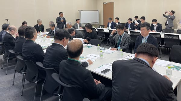子どもたちが安心して麻雀を学べる施設実現に向けて―スポーツ麻雀議連にて機構設立を説明！
